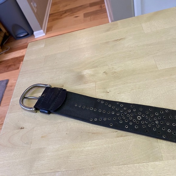 Black leather belt. Size small. {377} - Picture 3 of 8